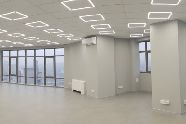 Продажа офиса 187 кв.м. в центре Киева, ул. Большая Васильковская, 72, метро Олимпийская